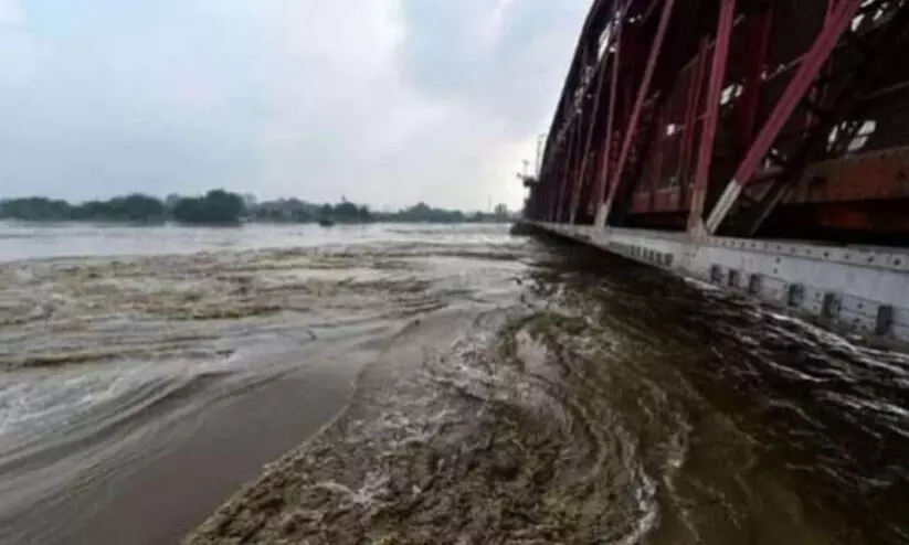 Yamuna River continues to flow above danger mark in Delhi, evacuation efforts intensified