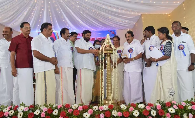 സഹകരണ മേഖലയെ അട്ടിമറിക്കാൻ കഴിയില്ലെന്ന് വി.എൻ.വാസവൻ സഹകരണ മേഖലയെ അട്ടിമറിക്കാൻ കഴിയില്ലെന്ന് വി.എൻ.വാസവൻ