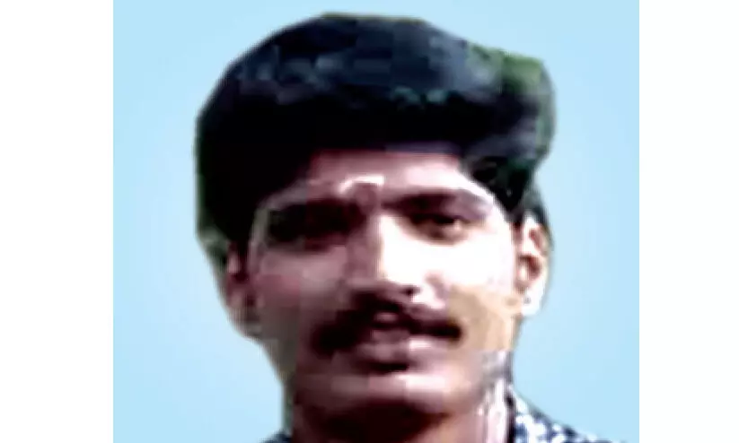 ആലപ്പുഴയിൽ റോഡിലെ കുഴിയിൽപ്പെട്ട് യുവാവിന് ദാരുണാന്ത്യം