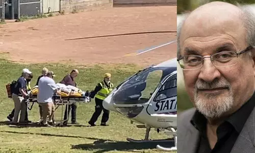 കുത്തേറ്റ സൽമാൻ റുഷ്ദി വെന്‍റിലേറ്ററിൽ; ഒരു കണ്ണിന്‍റെ കാഴ്ച നഷ്ടപ്പെട്ടേക്കാമെന്ന്