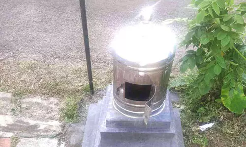 ക്ഷേത്ര ഭണ്ഡാരം കുത്തിത്തുറന്ന് മോഷണം