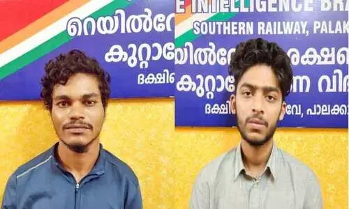 കോടികളുടെ ഹഷീഷും കഞ്ചാവുമായി യുവാക്കൾ പിടിയിൽ