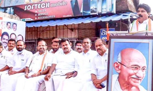 രാജ്യത്തിന്​ സുരക്ഷയൊരുക്കാൻ പോലും ബി.ജെ.പി സർക്കാറിനാകുന്നില്ല -ടി. സിദ്ദീഖ്