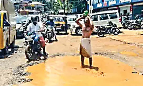 ഷമ്മി ഹീറോയാടാ ഹീറോ..