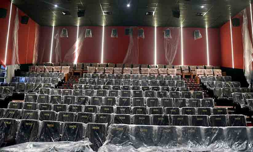 30 വർഷങ്ങൾക്ക് ശേഷം കശ്മീരിൽ തീയറ്ററുകൾ തുറക്കുന്നു