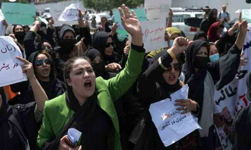 ഭക്ഷണം, ജോലി, സ്വാതന്ത്ര്യം- അഫ്ഗാനിൽ പ്രതിഷേധ റാലിയുമായി സ്ത്രീകൾ തെരുവിൽ