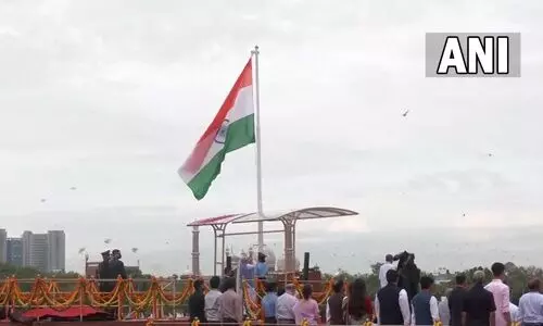 സ്വാതന്ത്ര്യ ദിനാഘോഷ നിറവിൽ രാജ്യം; ചെങ്കോട്ടയിൽ പ്രധാനമന്ത്രി പതാക ഉയർത്തി