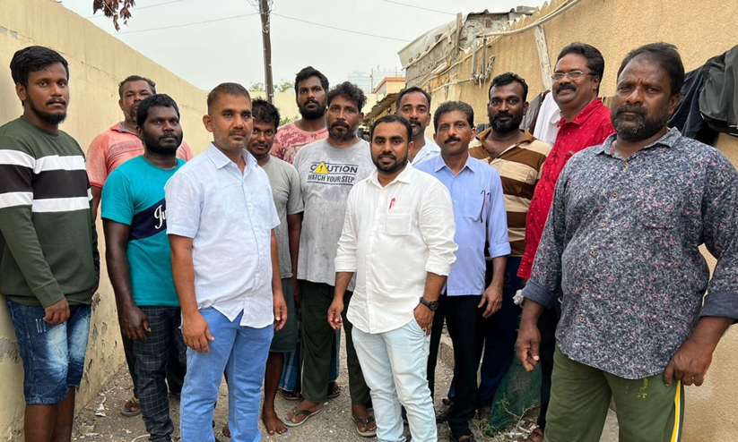 സന്ദർശക വിസയിൽ എത്തി വഞ്ചിക്കപ്പെട്ട മത്സ്യത്തൊഴിലാളികൾ നാളെ നാട്ടിലേക്ക് സന്ദർശക വിസയിൽ എത്തി വഞ്ചിക്കപ്പെട്ട മത്സ്യത്തൊഴിലാളികൾ നാളെ നാട്ടിലേക്ക്