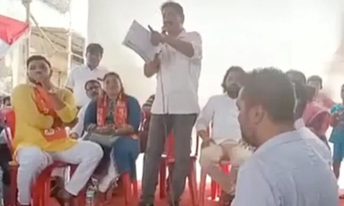 അവരുടെ കാല് തല്ലി ഒടിക്കൂ, ഞാൻ ജാമ്യം തരാം: ഉദ്ധവിനെതിരെ ഷിൻഡെ വിഭാഗം എം.എൽ.എ