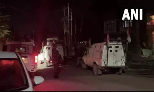 സ്വാതന്ത്ര്യദിനത്തിൽ കശ്മീരിൽ ഭീകരരുടെ ഗ്രനേഡ് അക്രമണം; പൊലീസുകാരനടക്കം രണ്ട് പേർക്ക് പരിക്ക്