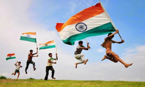 ദേശീയ പതാക വിറ്റ് നേടിയത് 500 കോടി രൂപ; വിറ്റത് 30 കോടി പതാകകൾ