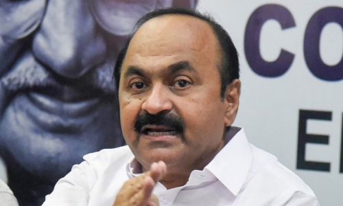 പാലക്കാട് കൊലപാതകത്തില്‍ സ്വതന്ത്ര അന്വേഷണം നടത്തണം; ജലീലിന്റേത് രാജ്യദ്രോഹ പരാമര്‍ശം- വി.ഡി സതീശൻ