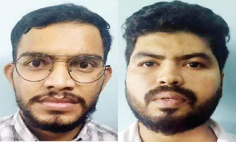 കരിപ്പൂരിൽ വീണ്ടും പൊലീസ് സ്വര്‍ണം പിടികൂടി; രണ്ടുപേർ പിടിയിൽ