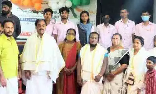 കർഷകരെ ആദരിച്ചു കർഷകരെ ആദരിച്ചു