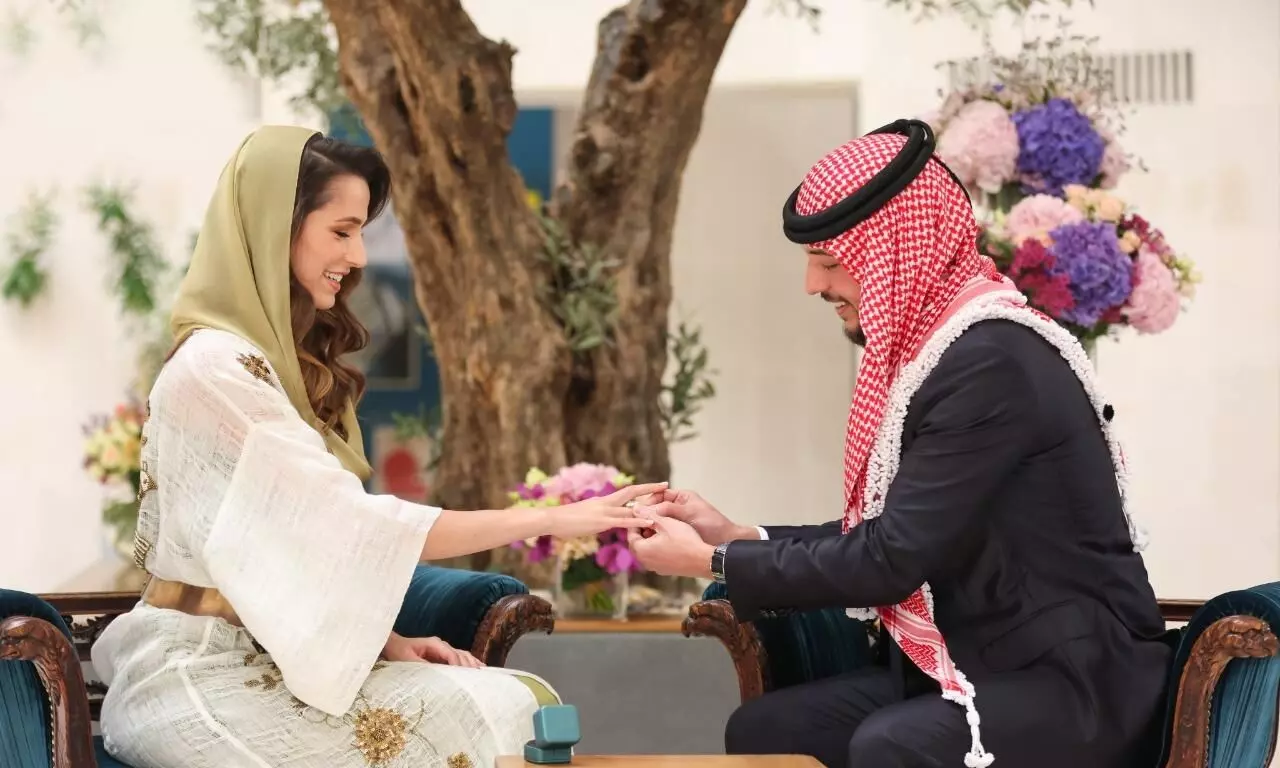 ജോര്ദാന് കിരീടാവകാശി ഹുസൈന് ബിന് അബ്ദുല്ല ഇനി സൗദി അറേബ്യയുടെ മരുമകൻ ജോര്ദാന് കിരീടാവകാശി ഹുസൈന് ബിന് അബ്ദുല്ല ഇനി സൗദി അറേബ്യയുടെ മരുമകൻ