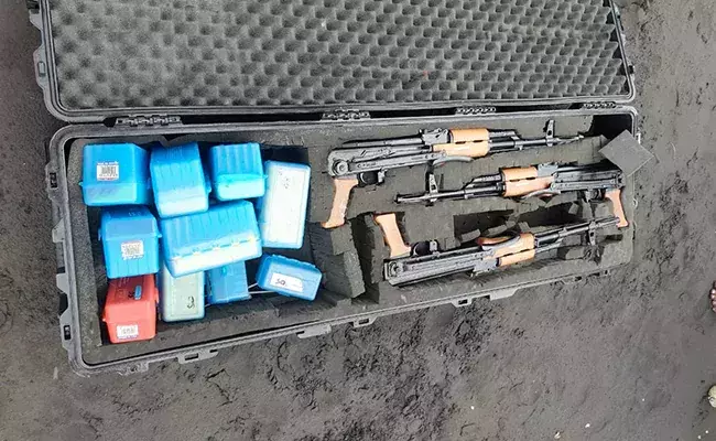 മഹാരാഷ്ട്രതീരത്ത് ആയുധങ്ങളുമായി ബോട്ട് കണ്ടെത്തി; സംസ്ഥാനത്ത് അതീവജാഗ്രത നിർദേശം