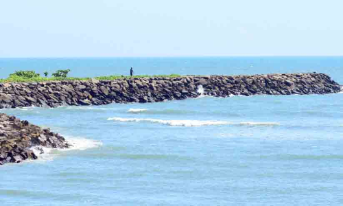 കല്ലായിപ്പുഴയുടെ അഴിമുഖത്ത് 10.52 കോടി   രൂപയുടെ പുലിമുട്ട്​ പണിയാൻ അനുമതി