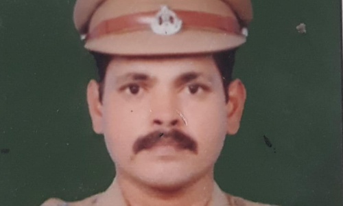 കളളക്കടത്ത് സ്വർണവുമായി കരിപ്പൂരിൽ കസ്റ്റംസ് സൂപ്രണ്ട് അറസ്റ്റിൽ