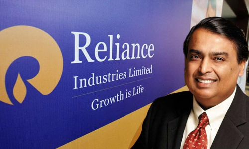 മുകേഷ് അംബാനിയുടെ തട്ടകത്തിലേക്ക് കടന്നുകയറാൻ മറ്റൊരു വ്യവസായ ഭീമനും