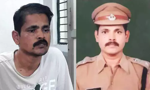 കസ്റ്റംസ് സൂപ്രണ്ട് സ്വർണം കൈമാറാൻ ശ്രമിച്ചത് 25,000 രൂപക്ക്; വീട്ടിൽ നിന്ന് പിടിച്ചെടുത്തത് വിദേശ കറൻസിയും വിലകൂടിയ വാച്ചുകളും