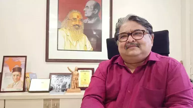 സവർക്കറുടെ ചിത്രത്തിന് നേരെ നടന്ന ആക്രമണത്തിന് പിന്നിൽ ദേശവിരുദ്ധശക്തികളെന്ന് കൊച്ചുമകൻ