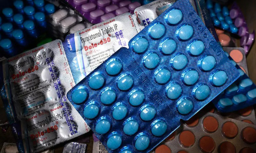 മരുന്ന് കുറിക്കാൻ ഡോളോ നിർമാതാക്കൾ ഡോക്ടർമാർക്ക് നൽകിയത് ആയിരം കോടി മരുന്ന് കുറിക്കാൻ ഡോളോ നിർമാതാക്കൾ ഡോക്ടർമാർക്ക് നൽകിയത് ആയിരം കോടി