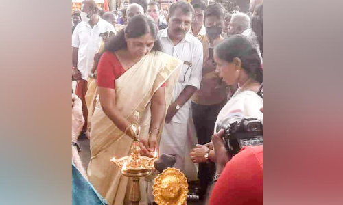 ബാലഗോകുലം പരിപാടിയുടെ ഉദ്ഘാടക മുൻ കെ.പി.സി.സി ജനറൽ സെക്രട്ടറി; വിവാദം