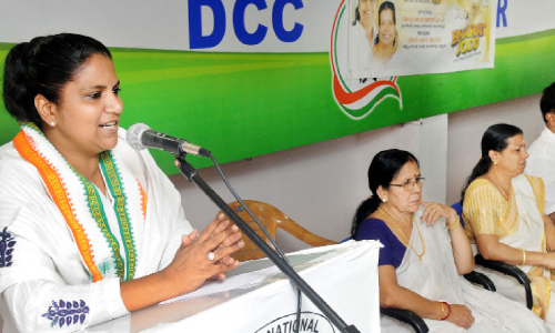 സർവകലാശാലകളെ ബ്രാഞ്ച് കമ്മിറ്റികളാക്കാൻ ശ്രമം