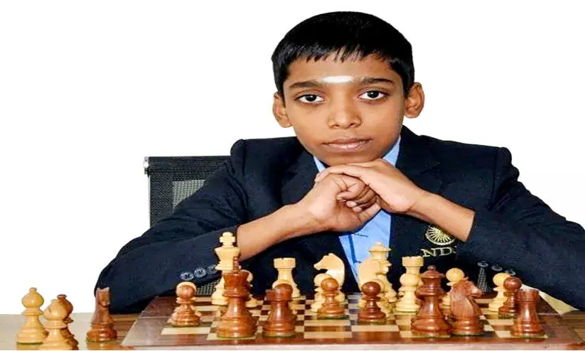 നാലിൽ നാല്; കുതിപ്പ് തുടർന്ന് പ്രഗ്നാനന്ദ നാലിൽ നാല്; കുതിപ്പ് തുടർന്ന് പ്രഗ്നാനന്ദ