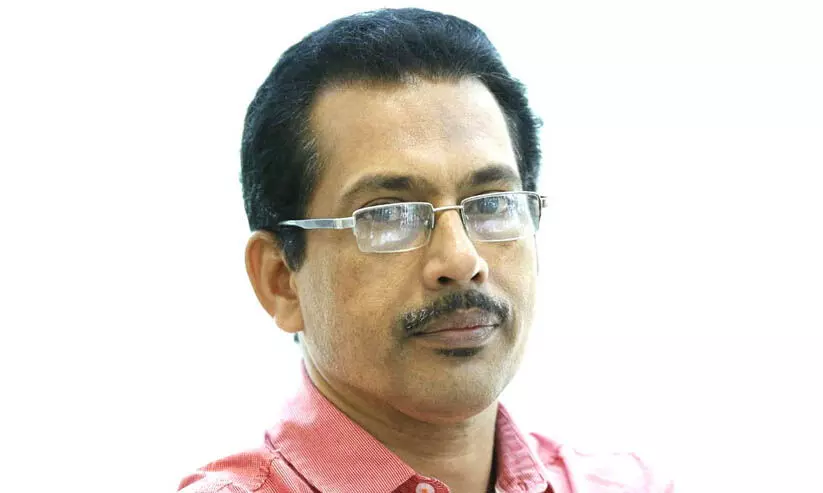 ക​വി വീ​രാ​ൻ​കു​ട്ടി