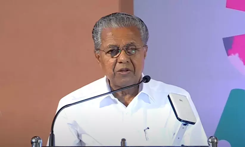 മാധ്യമങ്ങൾ നഷ്ടപ്പെട്ട വിശ്വാസ്യത തിരിച്ചുപിടിക്കണം -മുഖ്യമന്ത്രി