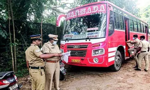 സ്വകാര്യ ബസ് ജീവനക്കാരുടെ ഗുണ്ട വിളയാട്ടം: കൊലക്കുറ്റത്തിന് കേസ്