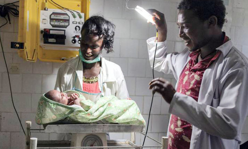 ആഫ്രിക്കയിൽ വെളിച്ചമായി സായിദ്​​ സസ്​റ്റൈനബിലിറ്റി പുരസ്കാരം​