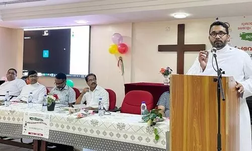 മലയാളം മിഷൻ പ്രവേശനോത്സവവും അധ്യാപക പരിശീലനവും