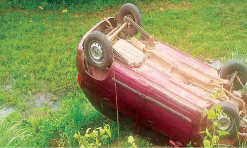 കാർ കനാലിലേക്ക് മറിഞ്ഞു