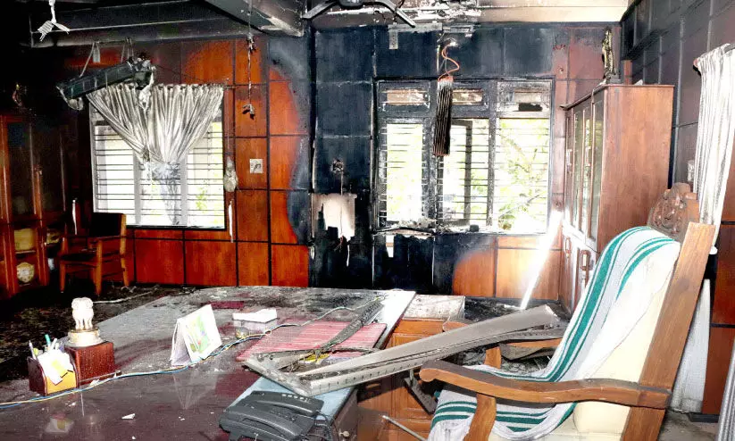 കൊല്ലം മേയറുടെ ഓഫിസിൽ തീപിടിത്തം; കാൽ കോടിയുടെ നഷ്ടം