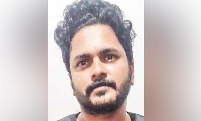 ബൈക്ക് തടഞ്ഞ് ദമ്പതികളെ ആക്രമിച്ച യുവാവ് അറസ്റ്റില് ബൈക്ക് തടഞ്ഞ് ദമ്പതികളെ ആക്രമിച്ച യുവാവ് അറസ്റ്റില്