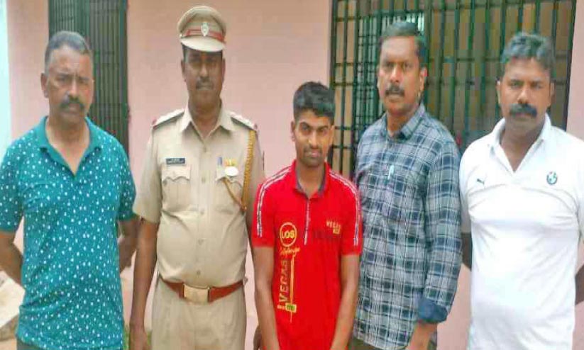 പോക്സോ കേസ് പ്രതിയെ പശ്ചിമ ബംഗാളിൽനിന്ന് പിടികൂടി പോക്സോ കേസ് പ്രതിയെ പശ്ചിമ ബംഗാളിൽനിന്ന് പിടികൂടി