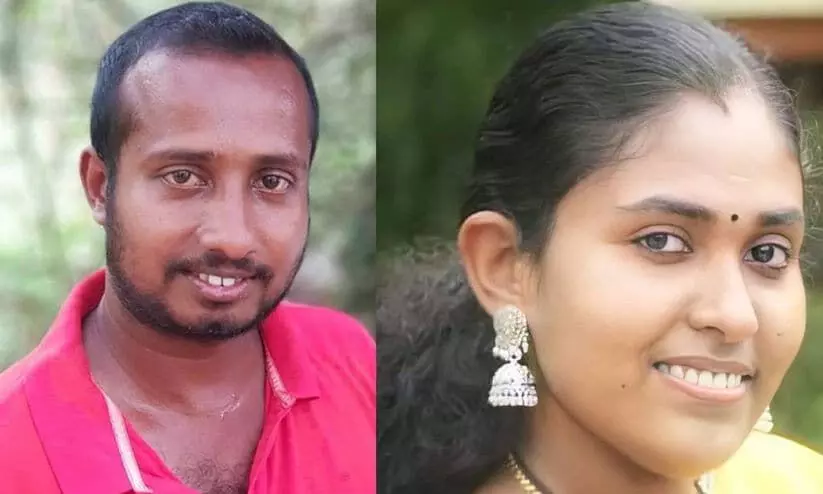 ഭര്ത്താവ് തൂങ്ങിമരിച്ചു; വിവരമറിഞ്ഞ് ഭാര്യ ആസിഡ് കഴിച്ച് ജീവനൊടുക്കി ഭര്ത്താവ് തൂങ്ങിമരിച്ചു; വിവരമറിഞ്ഞ് ഭാര്യ ആസിഡ് കഴിച്ച് ജീവനൊടുക്കി