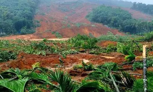 കോട്ടക്കുന്നുകാരെ ആര് പുനരധിവസിപ്പിക്കും; നഗരസഭക്ക് ആശയക്കുഴപ്പം