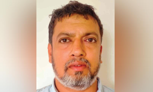 വസ്ത്രത്തിൽ ഒളിപ്പിച്ചുകടത്താന്‍ ശ്രമിച്ച സ്വര്‍ണമിശ്രിതം പിടികൂടി