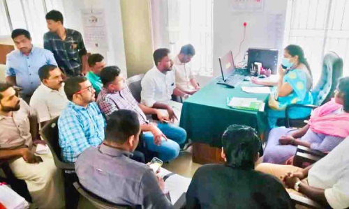 മതംതിരിച്ച് വിദ്യാഭ്യാസ സ്ഥാപനങ്ങളുടെ കണക്ക്; ജില്ല ശിശു സംരക്ഷണ ഓഫിസിൽ യൂത്ത് ലീഗ് പ്രതിഷേധം