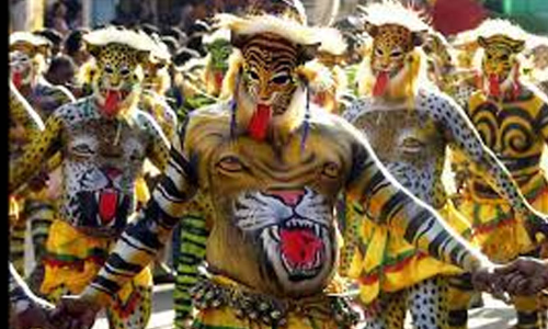 പു​ലി​ക്കൂ​ട്ട​ങ്ങ​ൾ ക​ടു​ത്ത സാ​മ്പ​ത്തി​ക പ്ര​തി​സ​ന്ധി​യി​ൽ; അ​ടി​യ​ന്ത​ര ഇ​ട​പെ​ട​ൽ വേ​ണ​മെ​ന്ന് സം​ഘാ​ട​ക​ർ