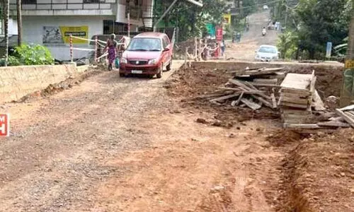 റോഡ് തകർച്ച: പഞ്ചായത്ത് അംഗം ഉപവസിക്കും