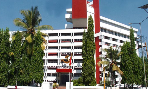 ഗവര്‍ണറുടെ നടപടി: ഭരണഘടനാ പദവിക്ക്‌ നിരക്കാത്തത്‌- സി.പി.എം