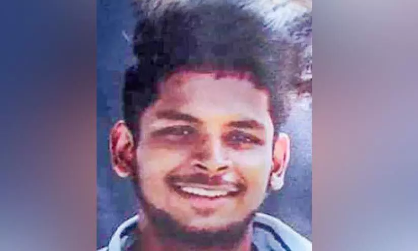 ട്രെയിൻതട്ടി യുവാവിന്റെ മരണം ആത്മഹത്യയെന്ന് ക്രൈംബ്രാഞ്ച് ട്രെയിൻതട്ടി യുവാവിന്റെ മരണം ആത്മഹത്യയെന്ന് ക്രൈംബ്രാഞ്ച്