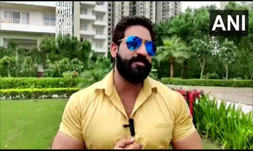 നടുറോഡിൽ മദ്യപിച്ചതിന് യൂട്യൂബർ ബോബിയെ അറസ്റ്റ് ചെയ്യാനൊരുങ്ങി ഉത്തരാഖണ്ഡ് പൊലീസ്