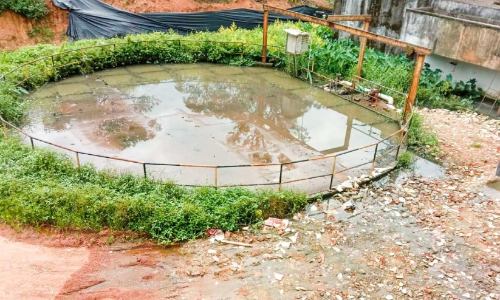 ശുചീകരണ പ്ലാന്റിലെ മോട്ടോർ തകരാറിൽ; മെഡിക്കൽ കോളജിലെ മലിനജലം ജനവാസകേന്ദ്രത്തിലേക്ക് ശുചീകരണ പ്ലാന്റിലെ മോട്ടോർ തകരാറിൽ; മെഡിക്കൽ കോളജിലെ മലിനജലം ജനവാസകേന്ദ്രത്തിലേക്ക്