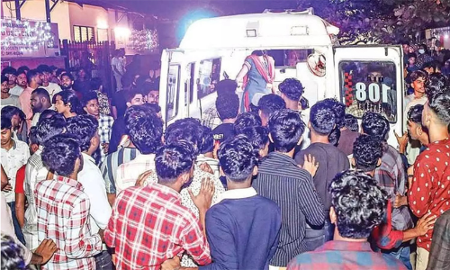 ബീച്ചിലെ ഗാനമേളക്കിടെ സംഘർഷം; ഒരാൾ അറസ്റ്റിൽ, സംഘാടകര്‍ക്കെതിരെയും കേസ്