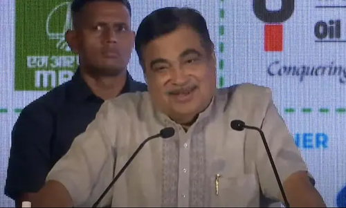 ഡി.പി.ആറിലെ പിഴവുകൾ മൂലം രാജ്യത്ത് പ്രതിവർഷം ഒന്നര ലക്ഷത്തിലധികം ആളുകൾ റോഡപകടങ്ങളിൽ മരിക്കുന്നു- നിതിൻ ഗഡ്കരി